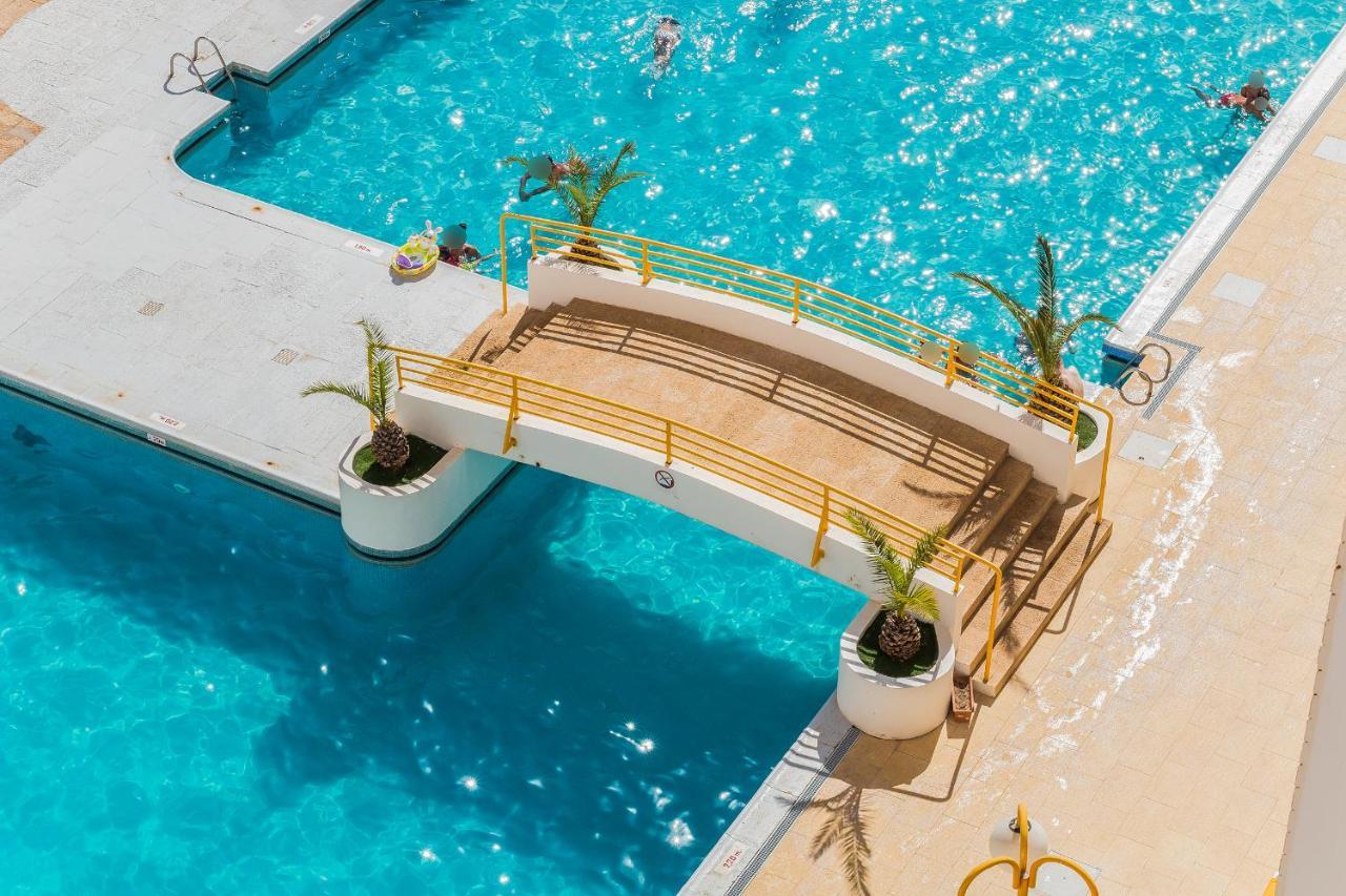 Sunny Flat W/ Balcony & Pool By Lovelystay Portimão Exteriör bild